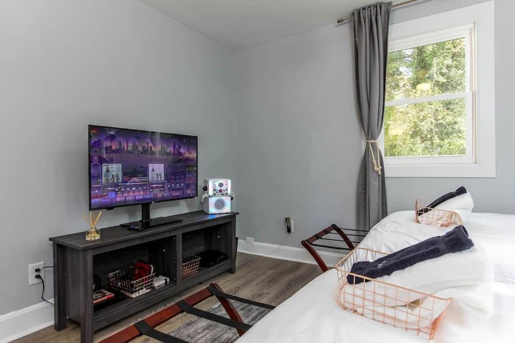 West End Bungalow Perfect To Work, Play, & Escape แอตแลนตา ภายนอก รูปภาพ
