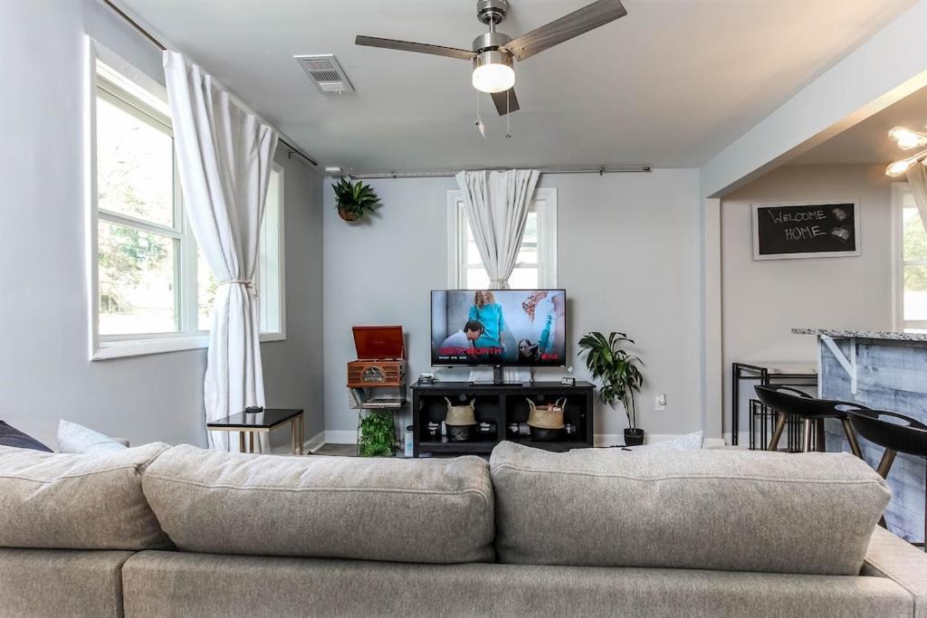 West End Bungalow Perfect To Work, Play, & Escape แอตแลนตา ภายนอก รูปภาพ