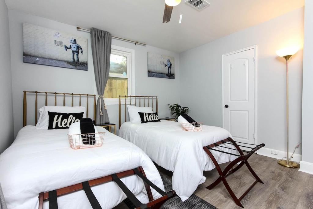 West End Bungalow Perfect To Work, Play, & Escape แอตแลนตา ภายนอก รูปภาพ